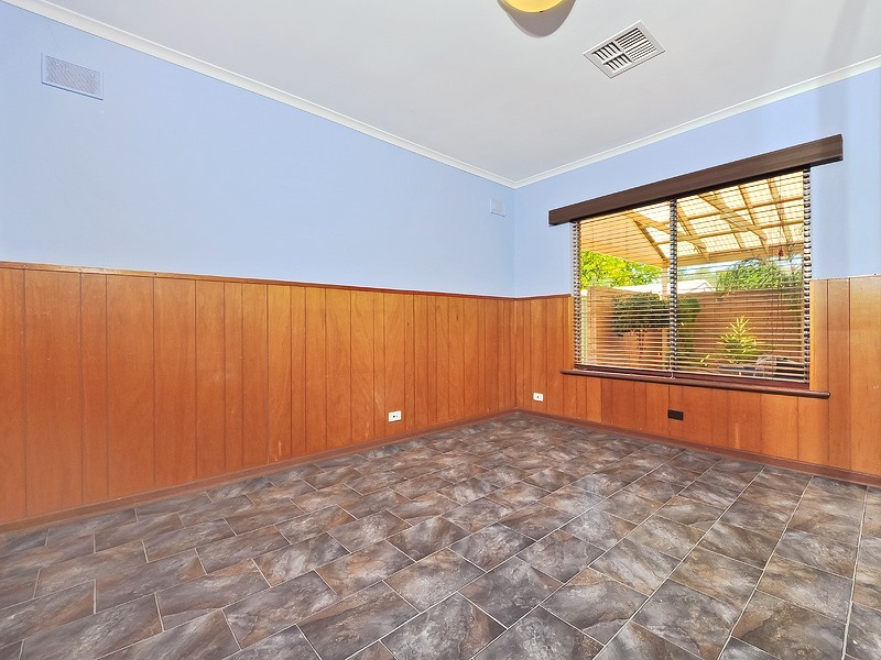42 Meath Avenue, Salisbury Downs SA 5108