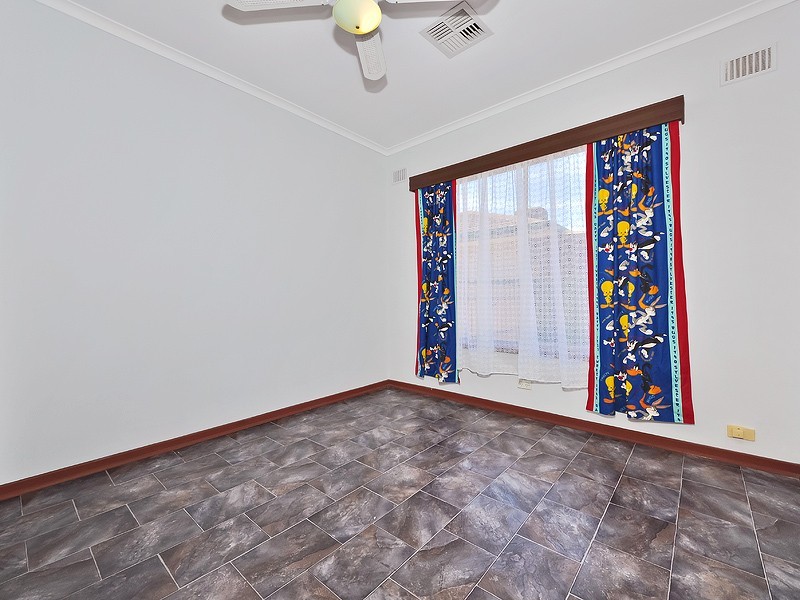 42 Meath Avenue, Salisbury Downs SA 5108