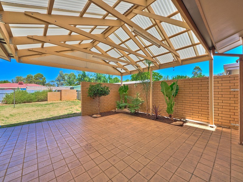 42 Meath Avenue, Salisbury Downs SA 5108