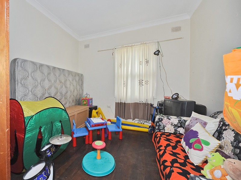 16 Marnhull Street, Elizabeth Grove SA 5112