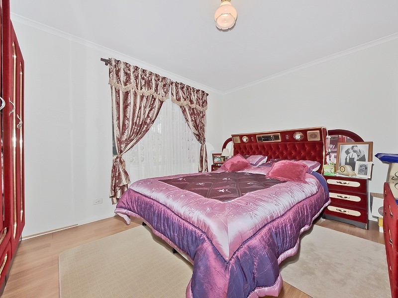 6 Barton Crescent, Burton SA 5110