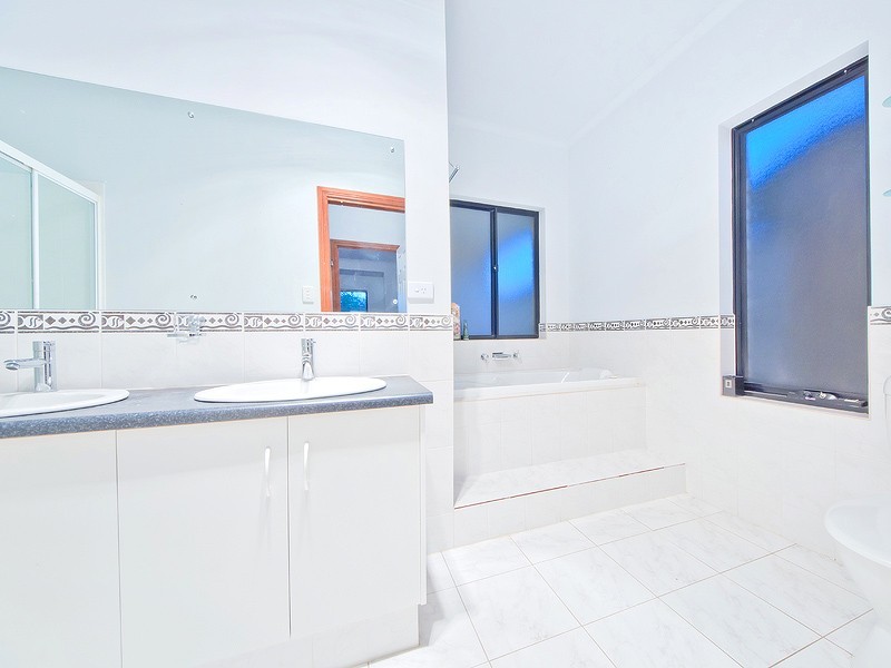 72 Springbank Boulevard, Burton SA 5110