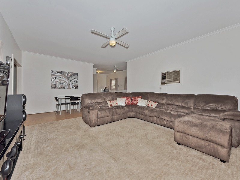 30 Athalie Avenue, Parafield Gardens SA 5107