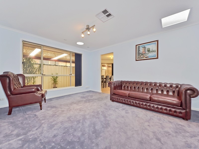 16 Heathpool Street, Burton SA 5110