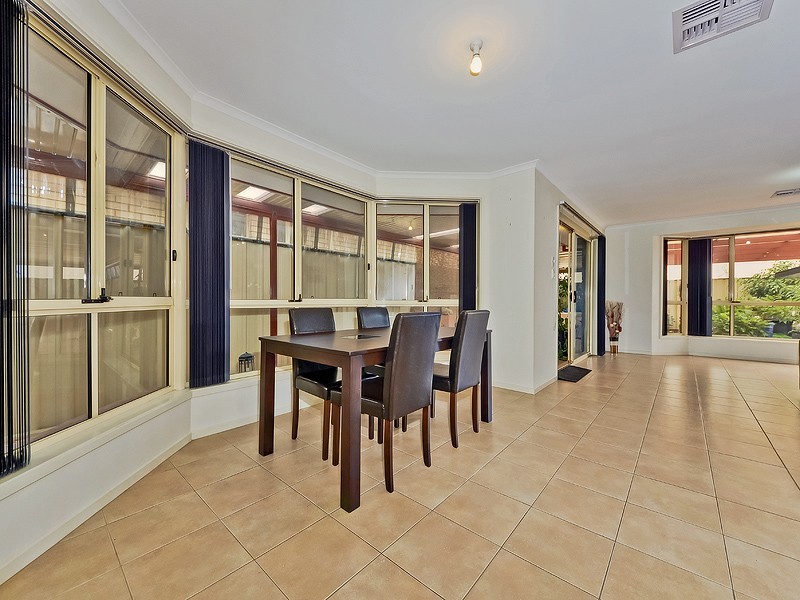 16 Heathpool Street, Burton SA 5110