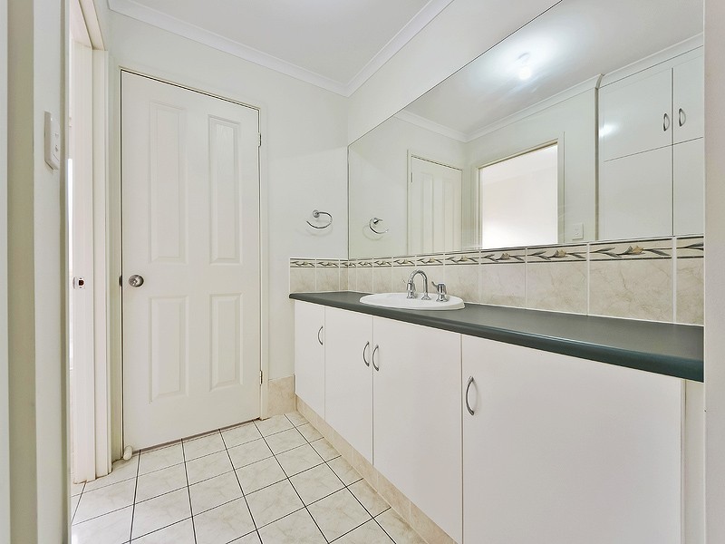 16 Heathpool Street, Burton SA 5110