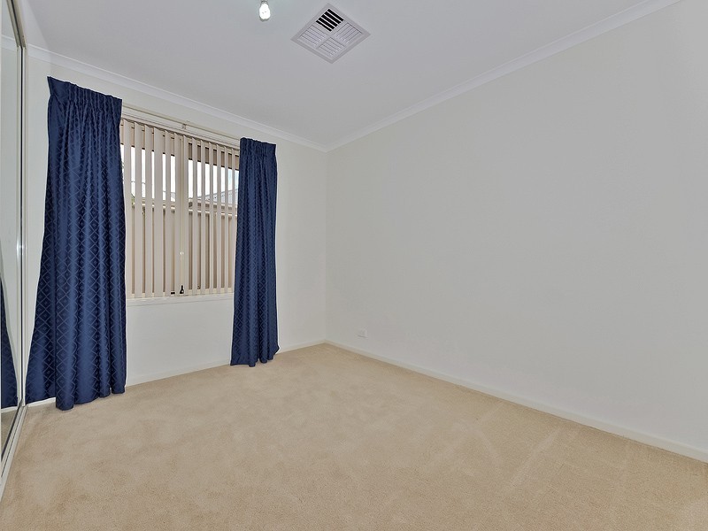 16 Heathpool Street, Burton SA 5110