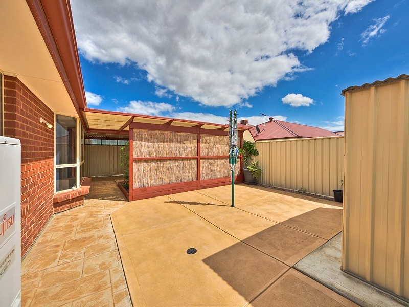 16 Heathpool Street, Burton SA 5110