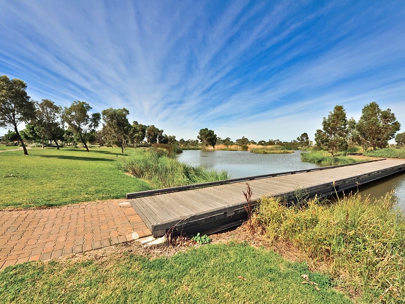 16 Heathpool Street, Burton SA 5110