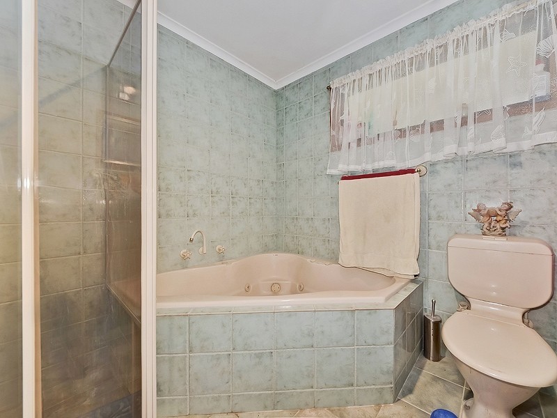 5 Pemberley Avenue, Salisbury Park SA 5109