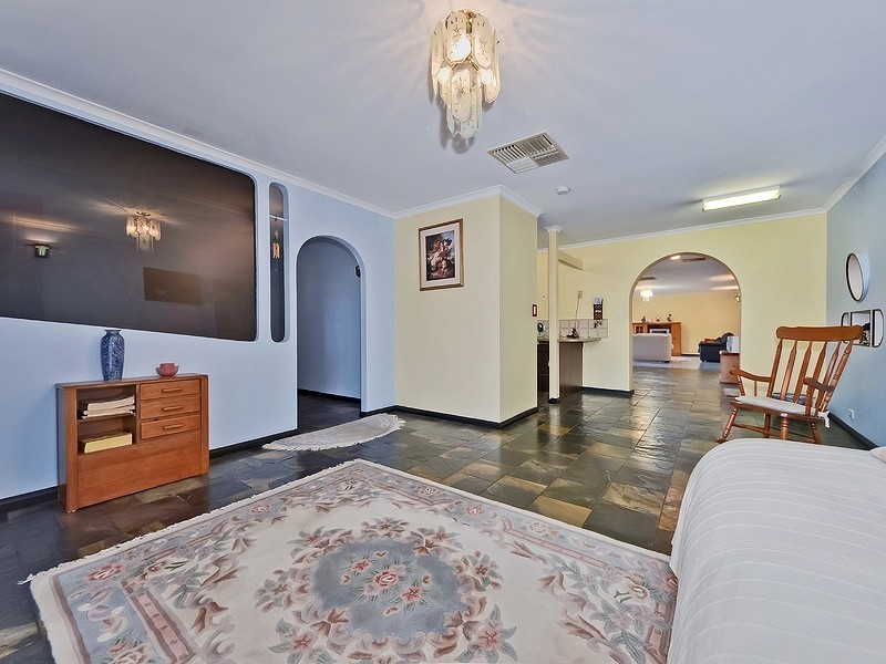 15 Andrew Smith Drive, Parafield Gardens SA 5107