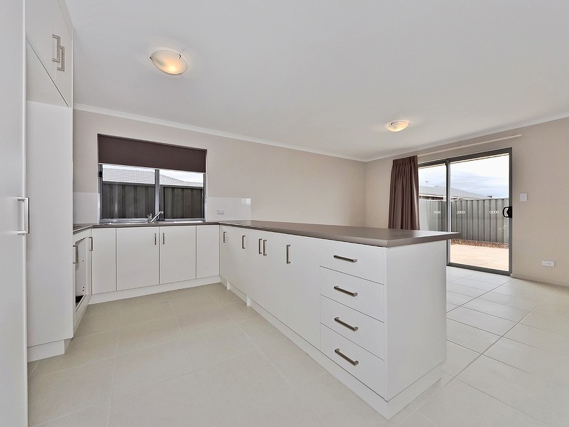 14 Serpentine Circuit, Andrews Farm SA 5114