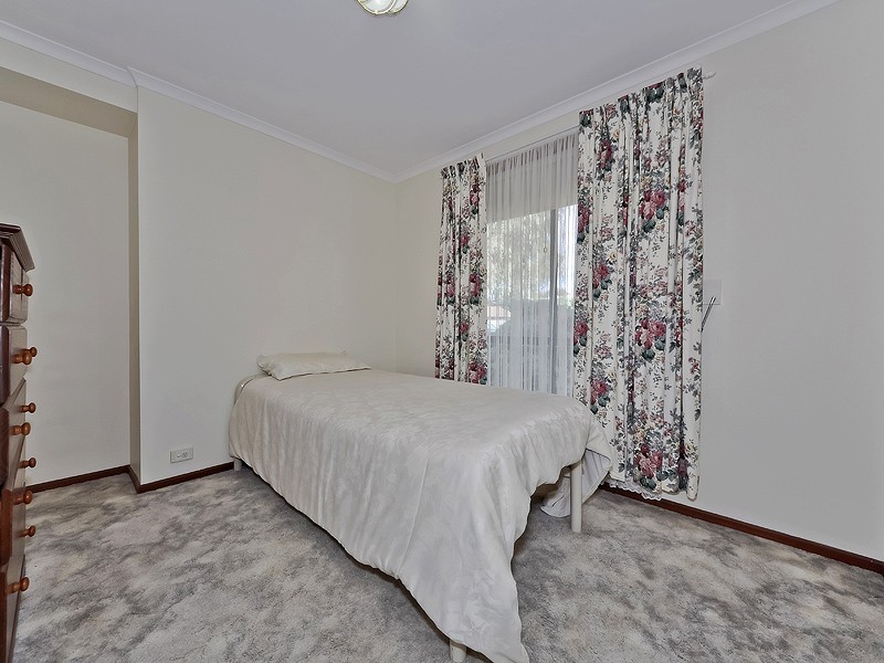 8 Camelia Drive, Parafield Gardens SA 5107