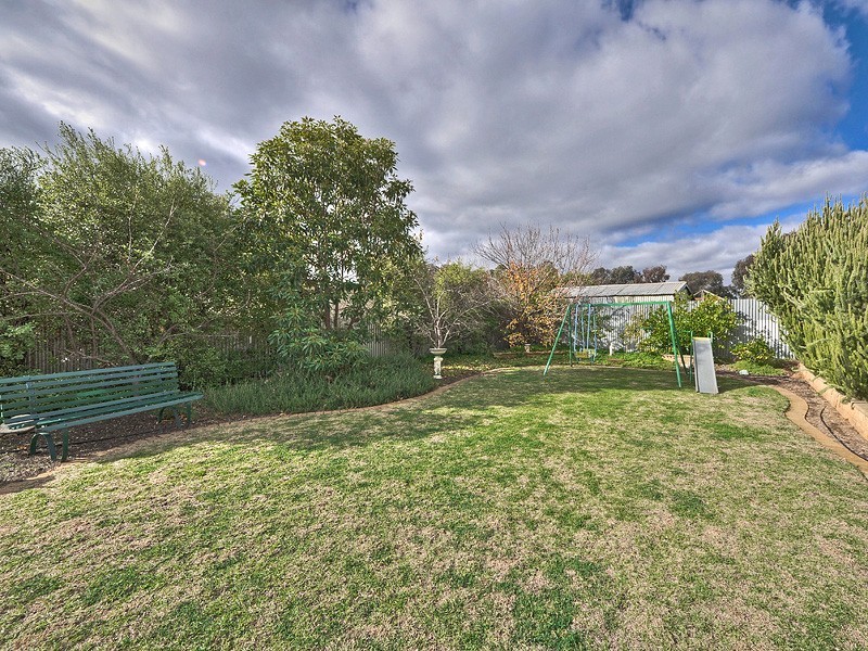 8 Camelia Drive, Parafield Gardens SA 5107