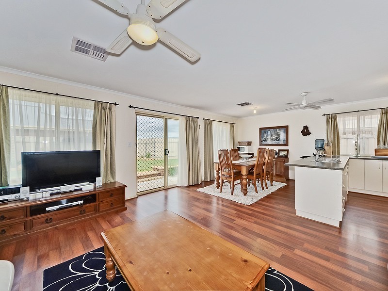 2 Manilla Street, Munno Para West SA 5115