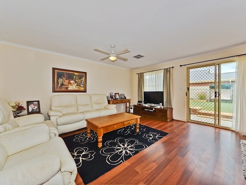 2 Manilla Street, Munno Para West SA 5115