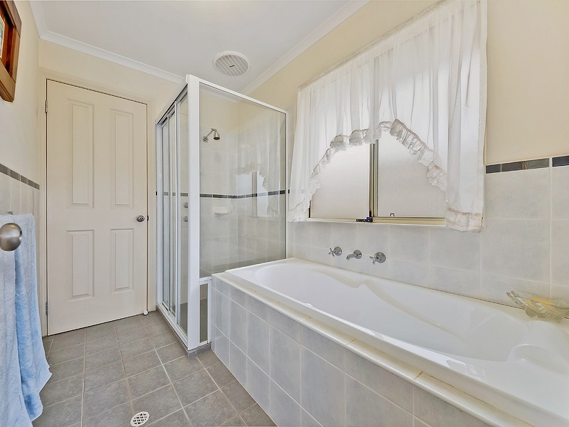 2 Manilla Street, Munno Para West SA 5115