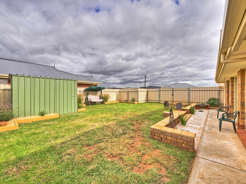2 Manilla Street, Munno Para West SA 5115