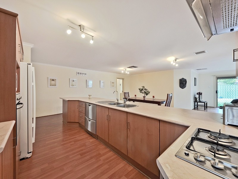 4 Emu Court, Paralowie SA 5108
