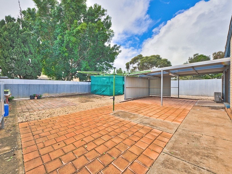 7 Carrama Crescent, Munno Para SA 5115