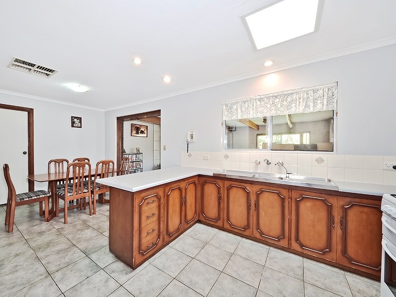 16 Middle Avenue, Paralowie SA 5108