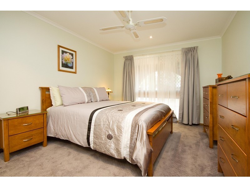 8 Browning Crescent, Parafield Gardens SA 5107