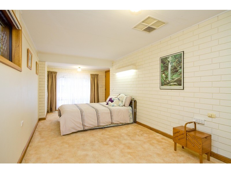 8 Browning Crescent, Parafield Gardens SA 5107