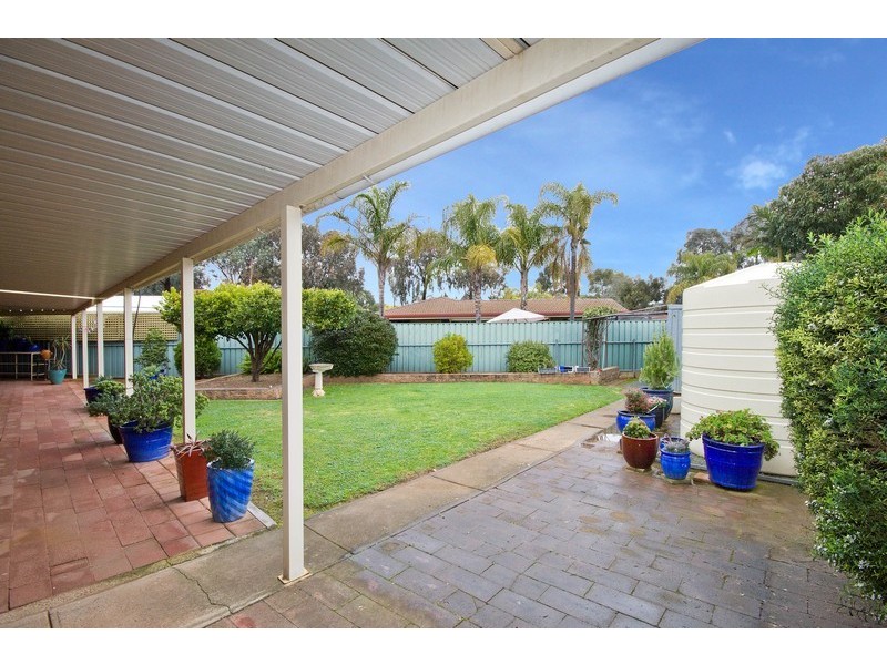 8 Browning Crescent, Parafield Gardens SA 5107