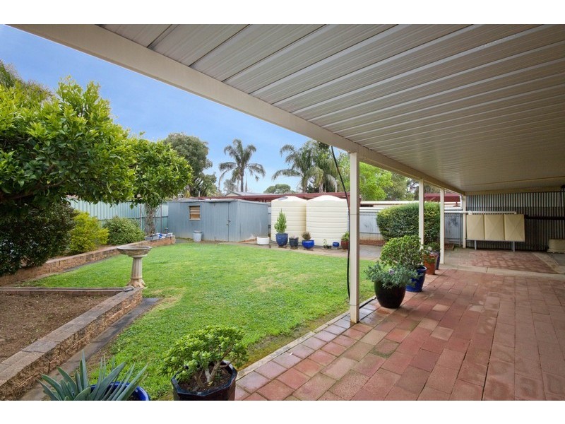 8 Browning Crescent, Parafield Gardens SA 5107