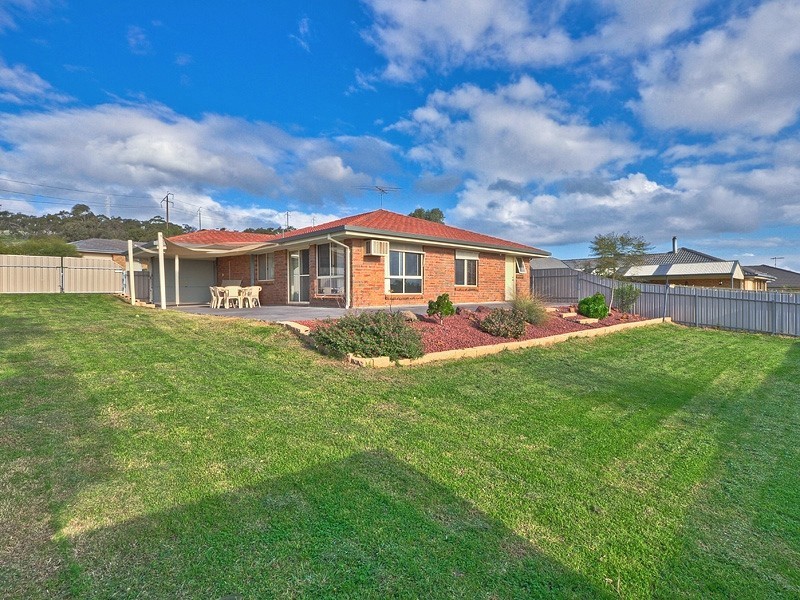 2 Crestview Place, Hillbank SA 5112