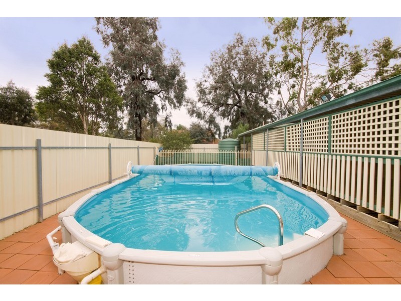 18 Stokes Court, Elizabeth Vale SA 5112