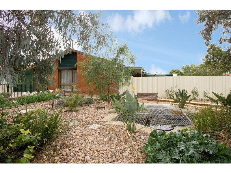 18 Stokes Court, Elizabeth Vale SA 5112