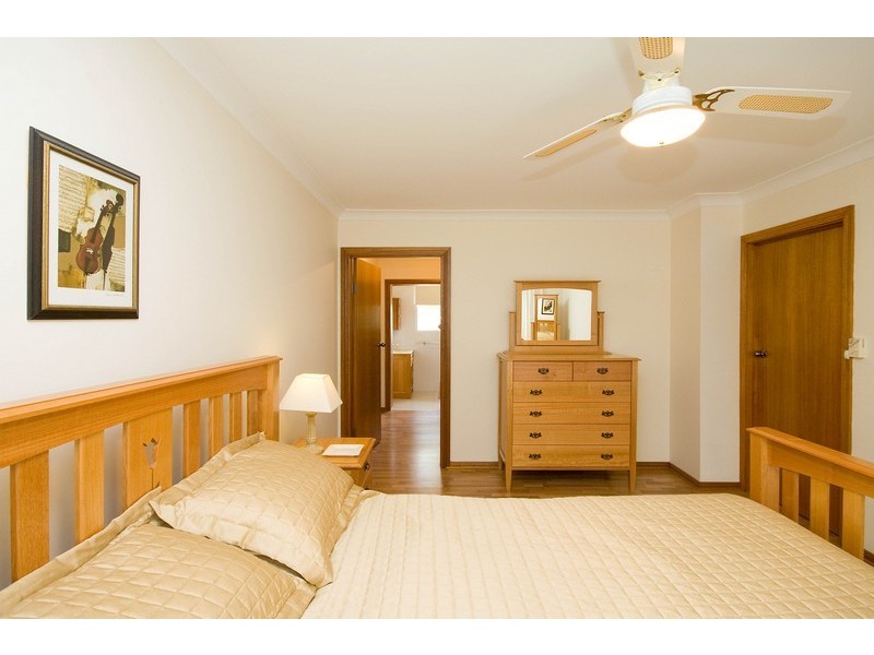 25 Kara Crescent, Gulfview Heights SA 5096