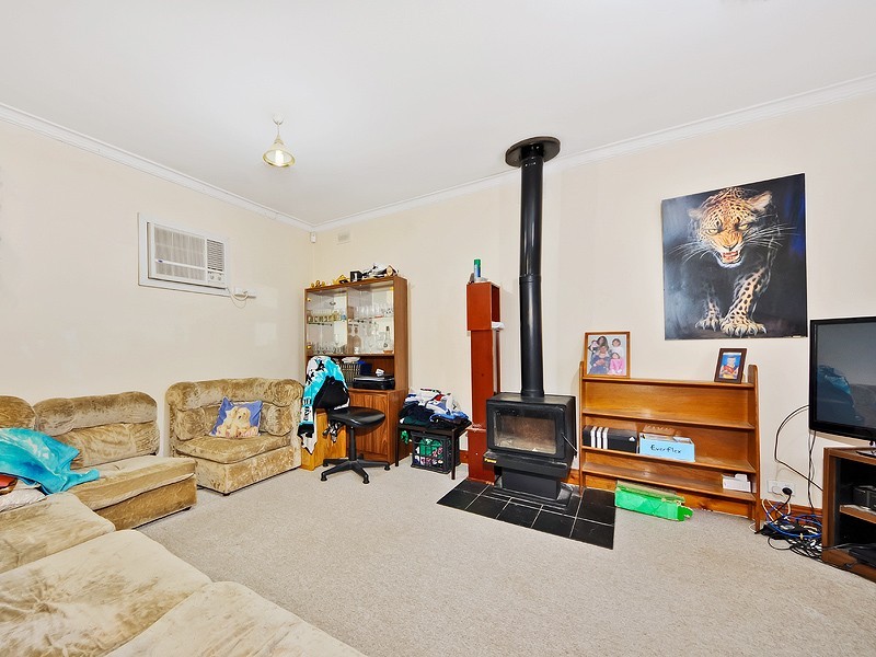 122 Nelson Road, Valley View SA 5093