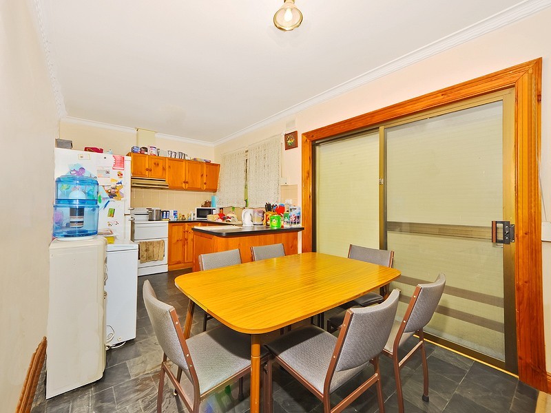 122 Nelson Road, Valley View SA 5093