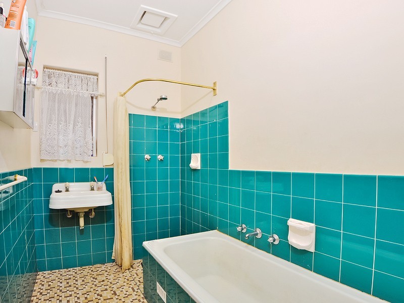122 Nelson Road, Valley View SA 5093