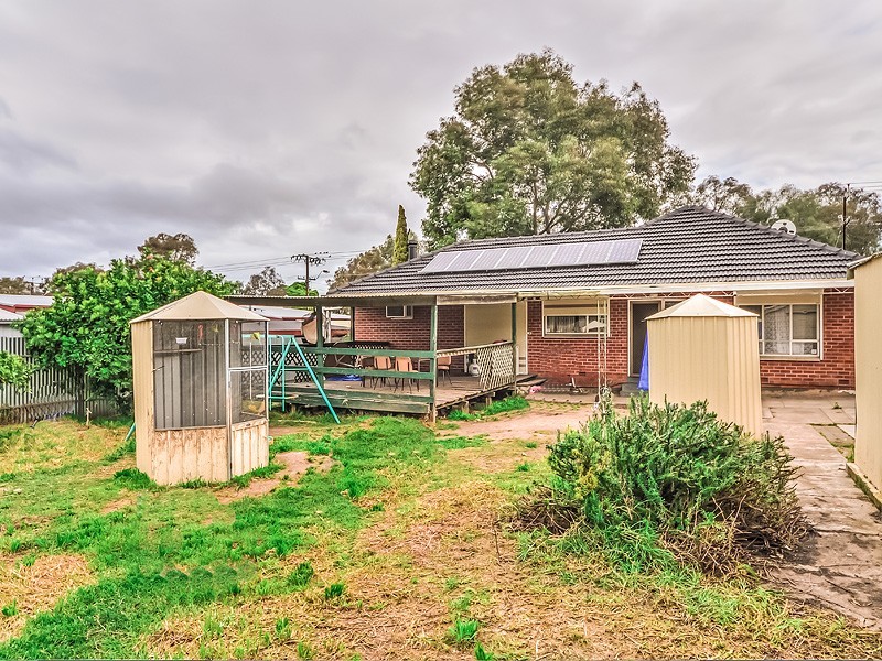 122 Nelson Road, Valley View SA 5093