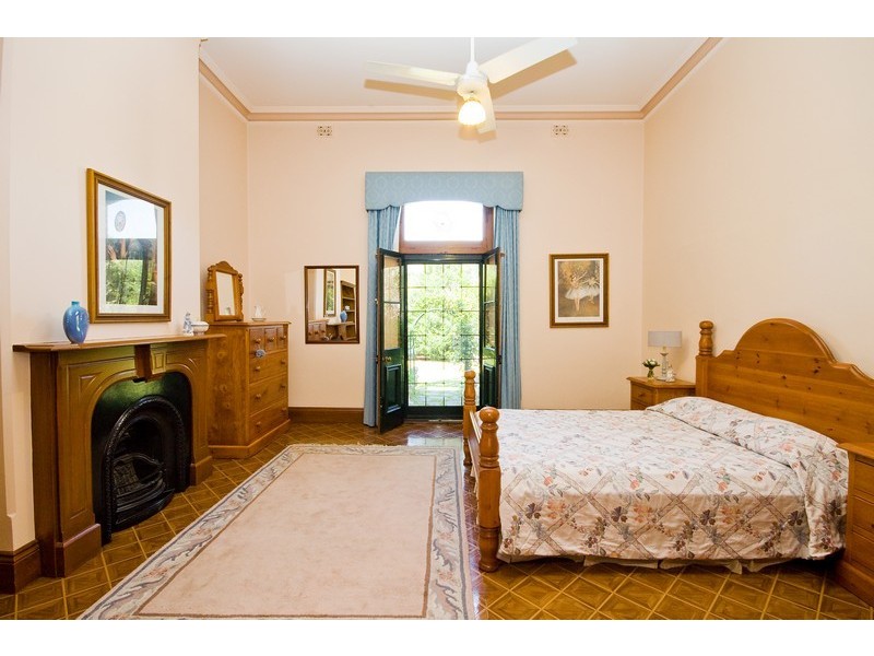 12 Stephen Terrace, St Peters SA 5069