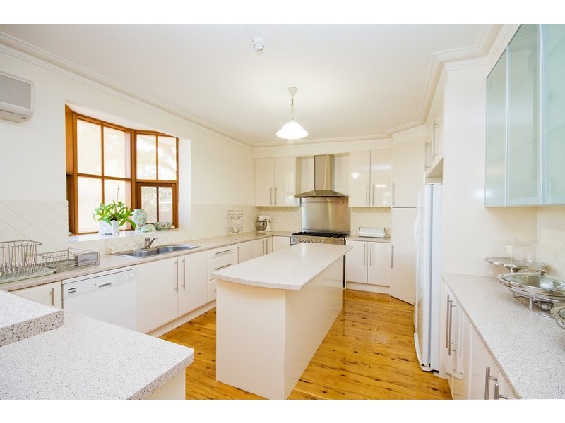 12 Stephen Terrace, St Peters SA 5069