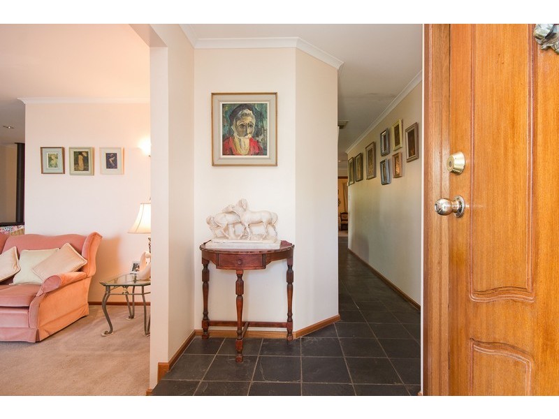 27 Rosebank Crescent, Hillbank SA 5112