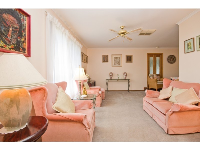 27 Rosebank Crescent, Hillbank SA 5112