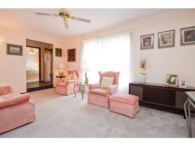 27 Rosebank Crescent, Hillbank SA 5112