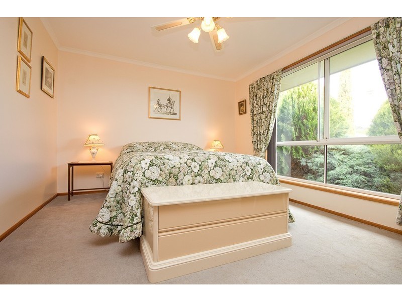 27 Rosebank Crescent, Hillbank SA 5112