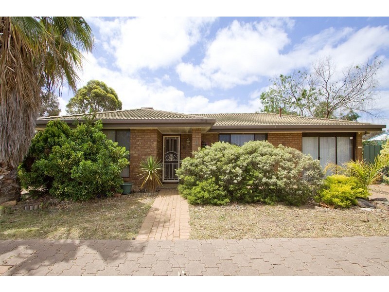 9 Jan Street, Paralowie SA 5108