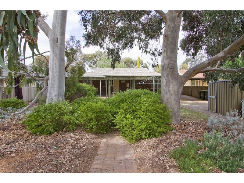 9 Jan Street, Paralowie SA 5108