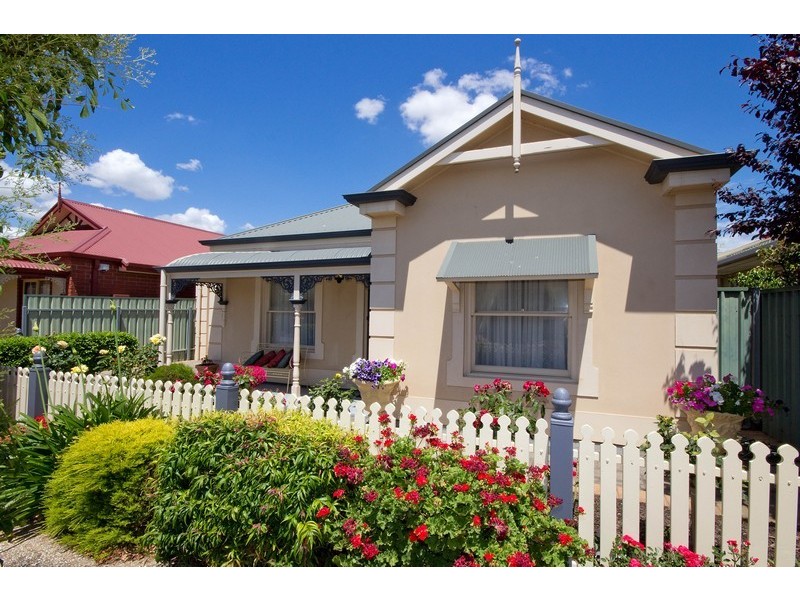 6 Sandpiper Chase, Mawson Lakes SA 5095