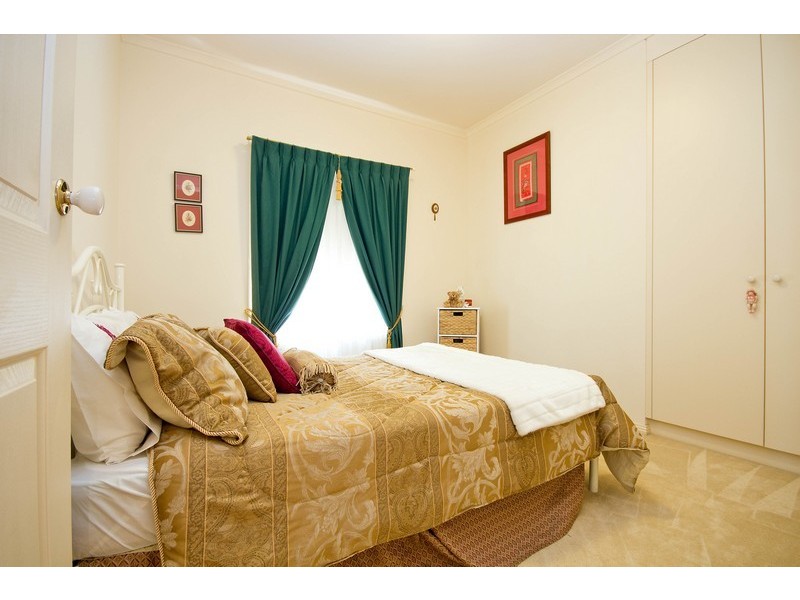 6 Sandpiper Chase, Mawson Lakes SA 5095