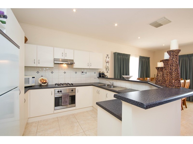 6 Sandpiper Chase, Mawson Lakes SA 5095