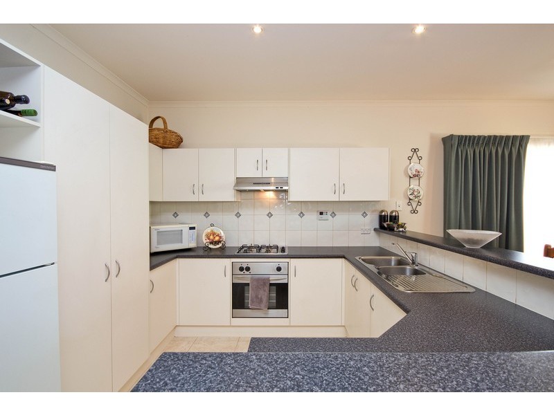 6 Sandpiper Chase, Mawson Lakes SA 5095