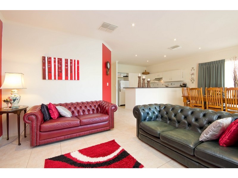 6 Sandpiper Chase, Mawson Lakes SA 5095